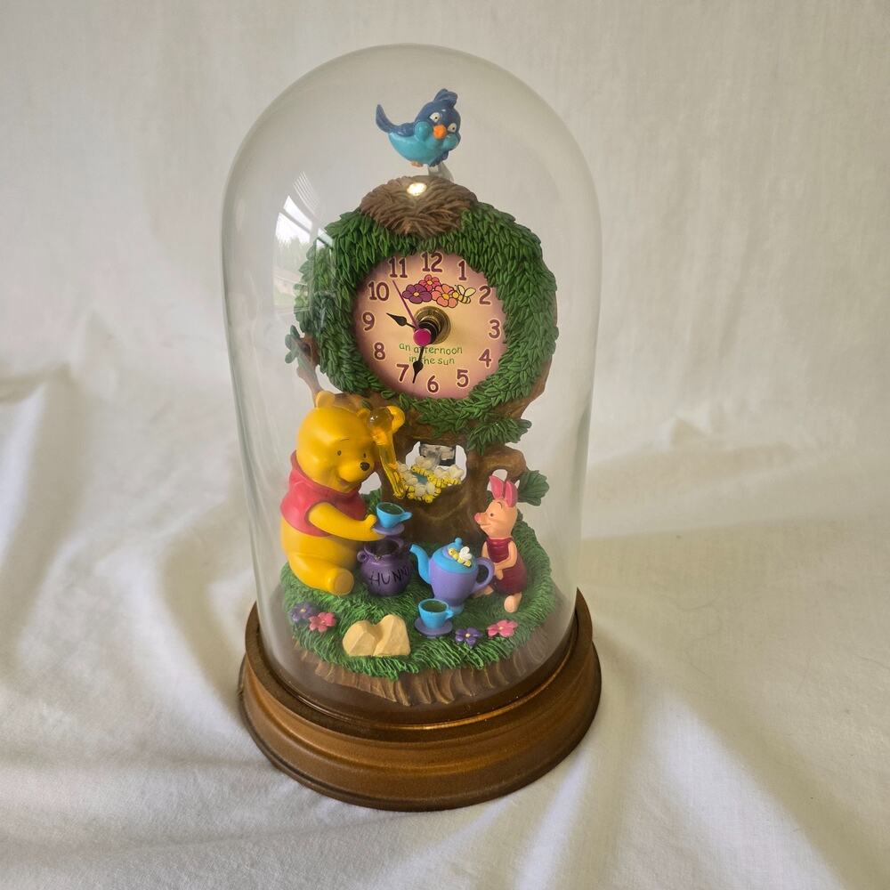 Disney Winnie the Pooh & Piglet Afternoon in the Sun Sculpted Anniversary Clock